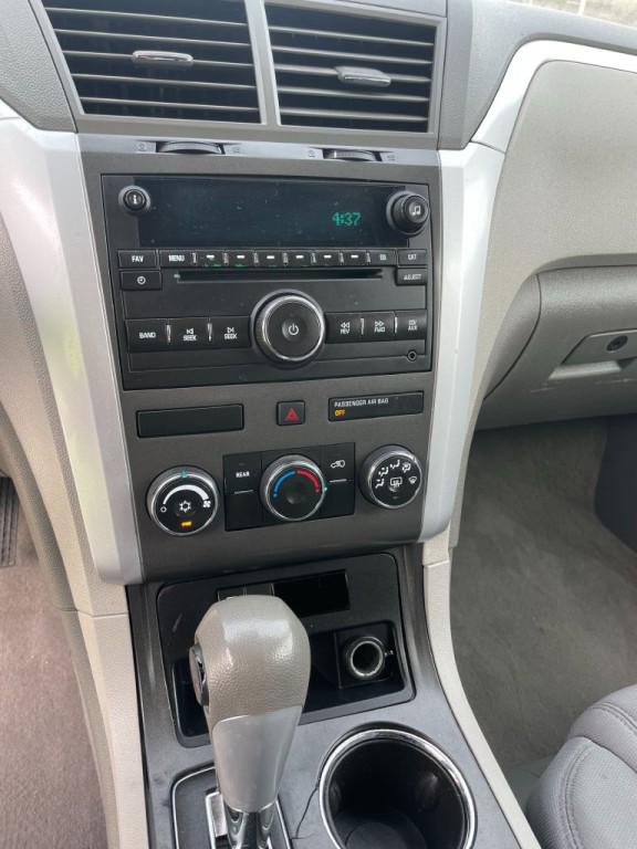 2011 Chevrolet Traverse Image 14