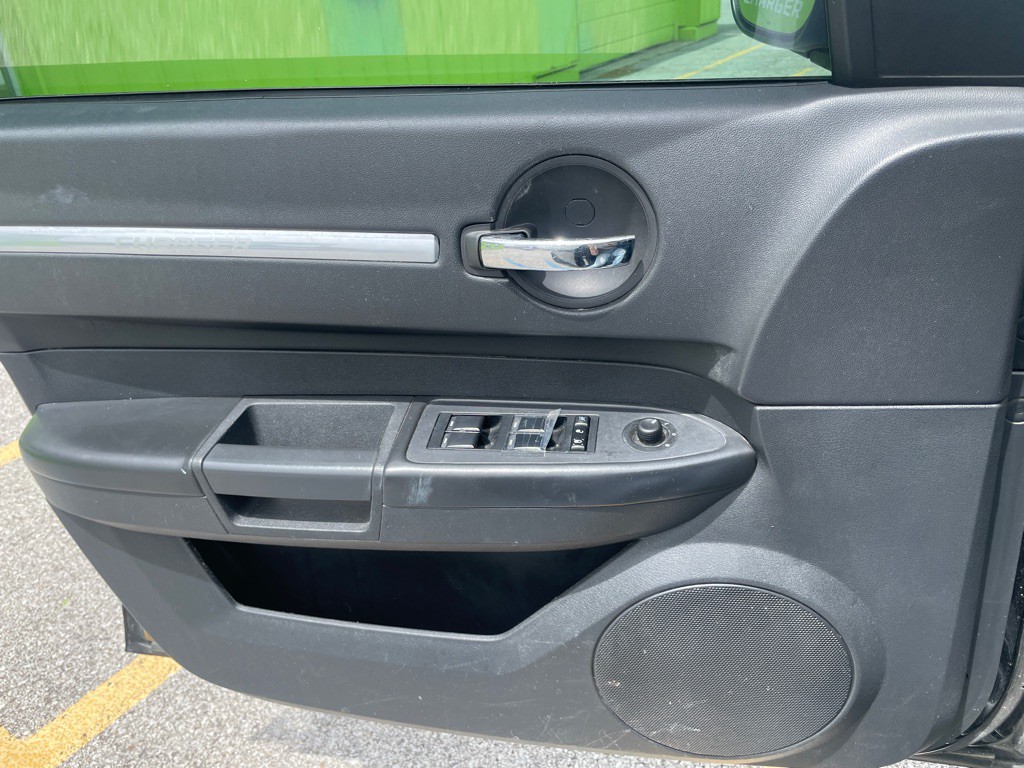 2010 Dodge Charger Image 14