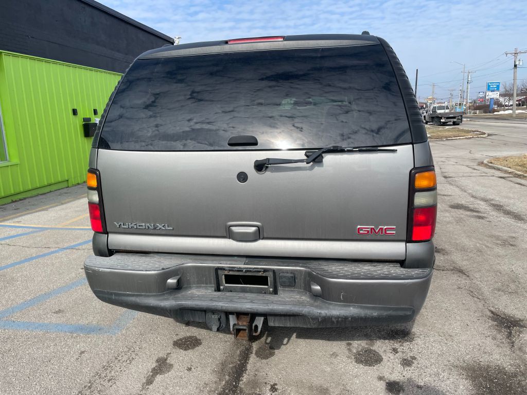 2005 GMC Yukon Image 7