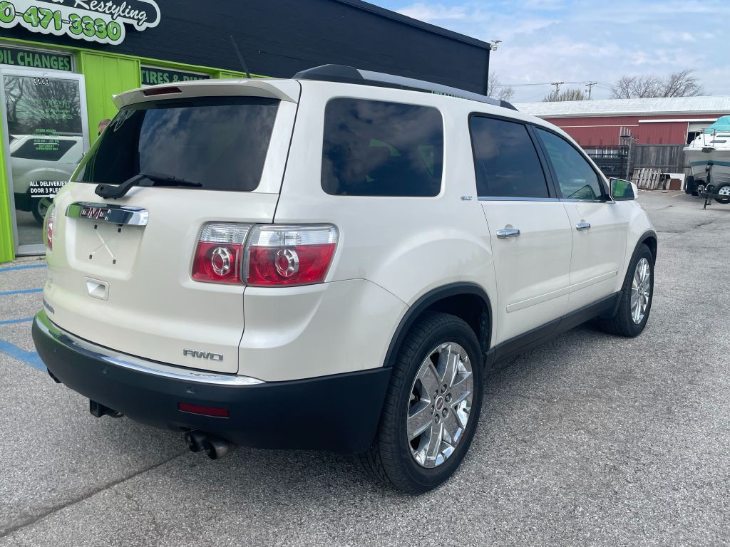 2010 GMC Acadia Image 6