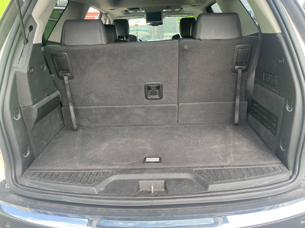 2010 GMC Acadia Image 14