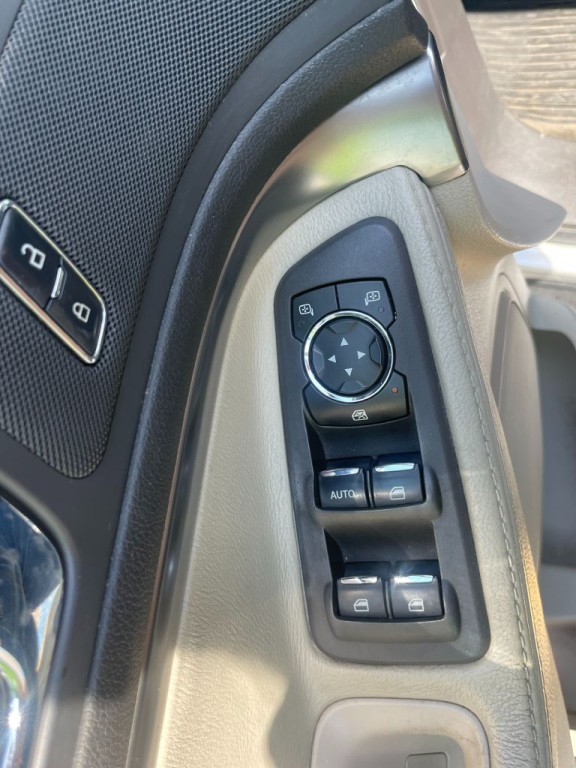 2015 Ford Explorer Image 16