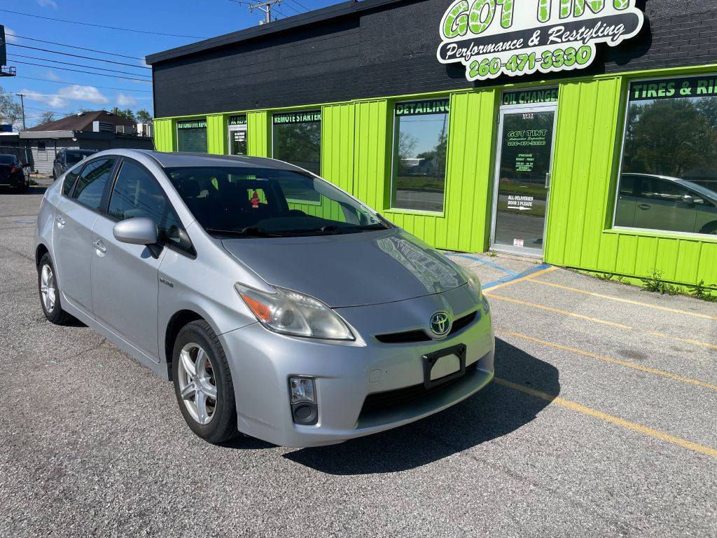 2010 Toyota Prius Image 2