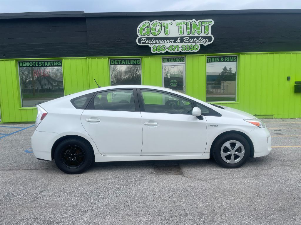 2012 Toyota Prius Image 1