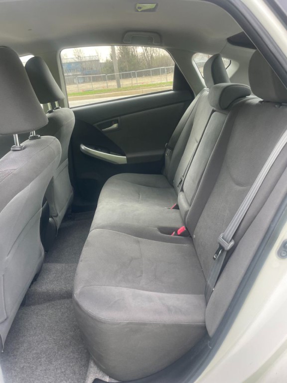 2012 Toyota Prius Image 8