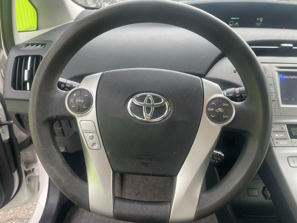 2012 Toyota Prius Image 10