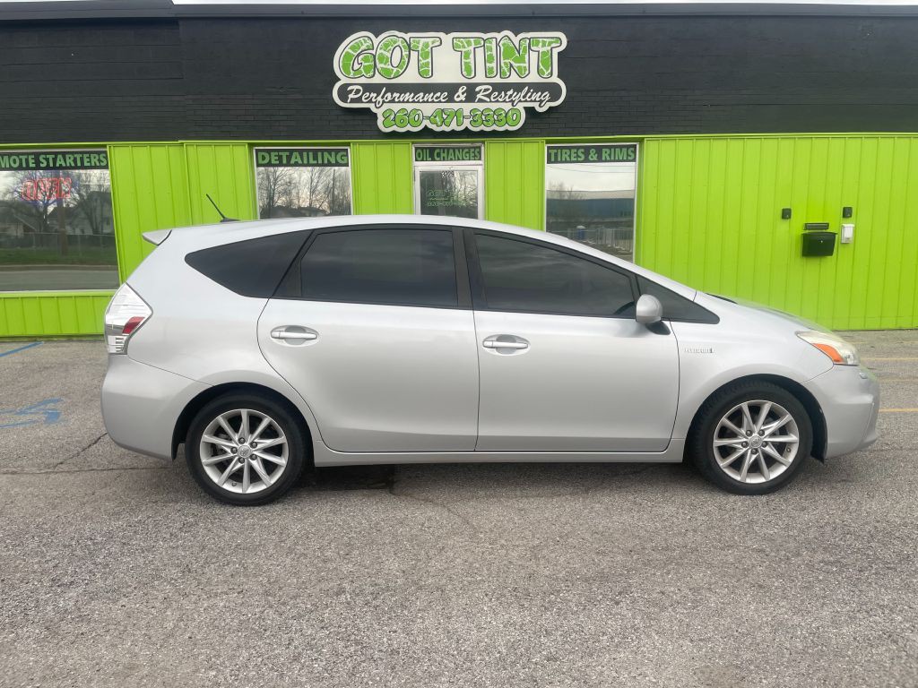 2014 Toyota Prius Image 1