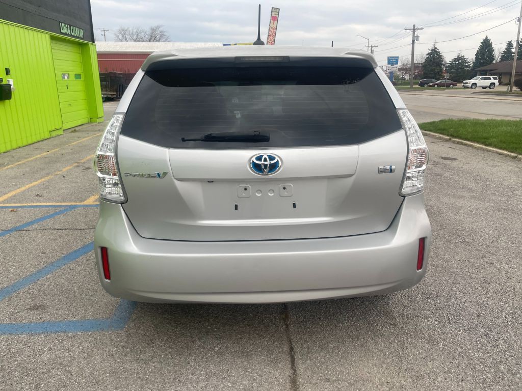 2014 Toyota Prius Image 7