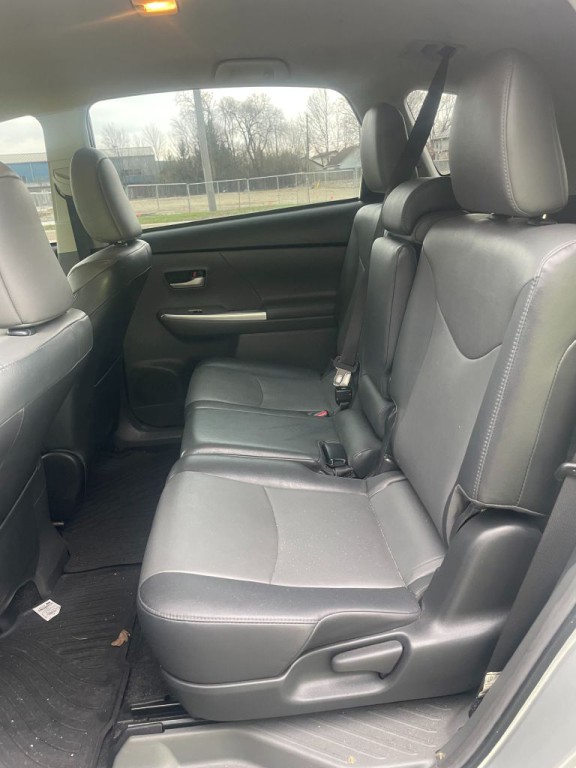 2014 Toyota Prius Image 9