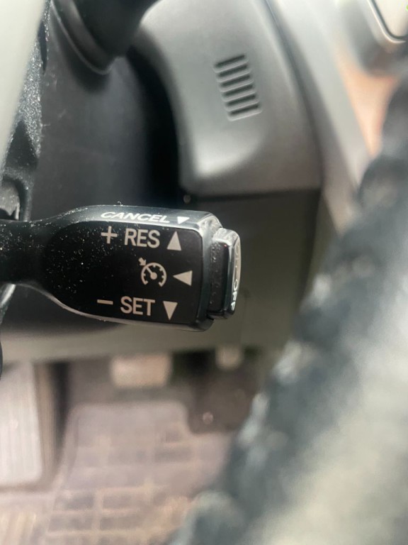 2014 Toyota Prius Image 15