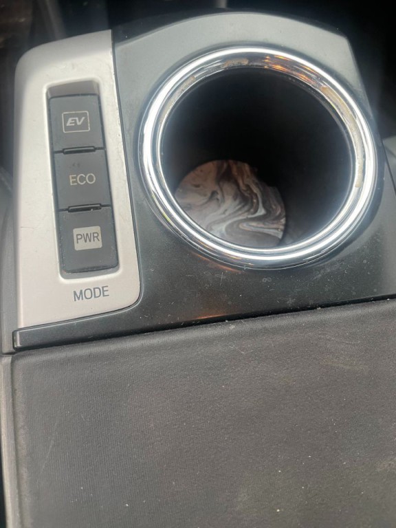 2014 Toyota Prius Image 16