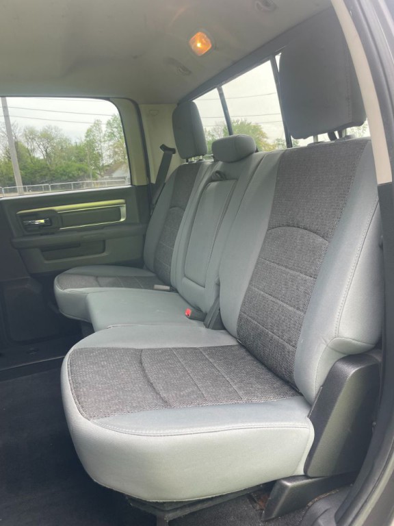 2014 RAM 1500 Image 8