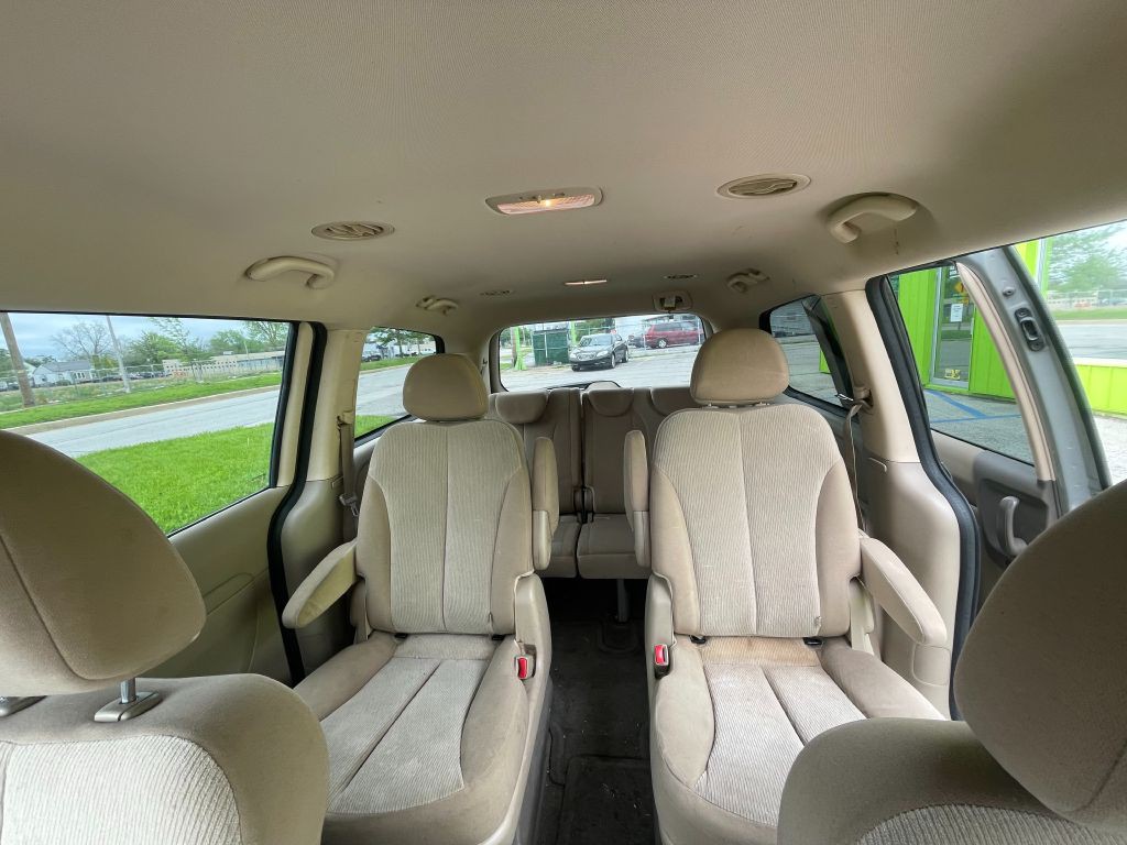 2012 Kia Sedona Image 7