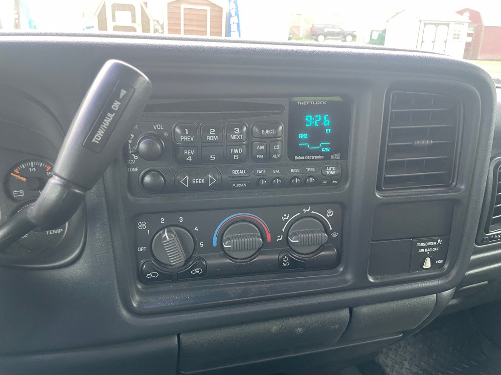2002 Chevrolet Silverado 1500 Image 12