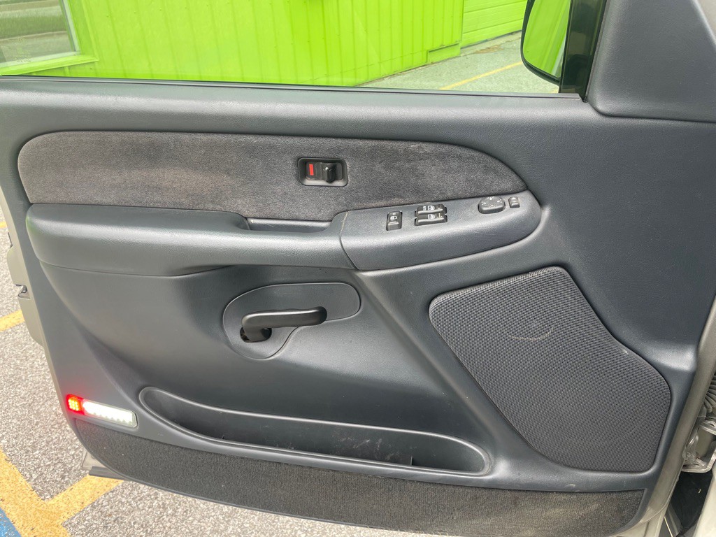 2002 Chevrolet Silverado 1500 Image 13