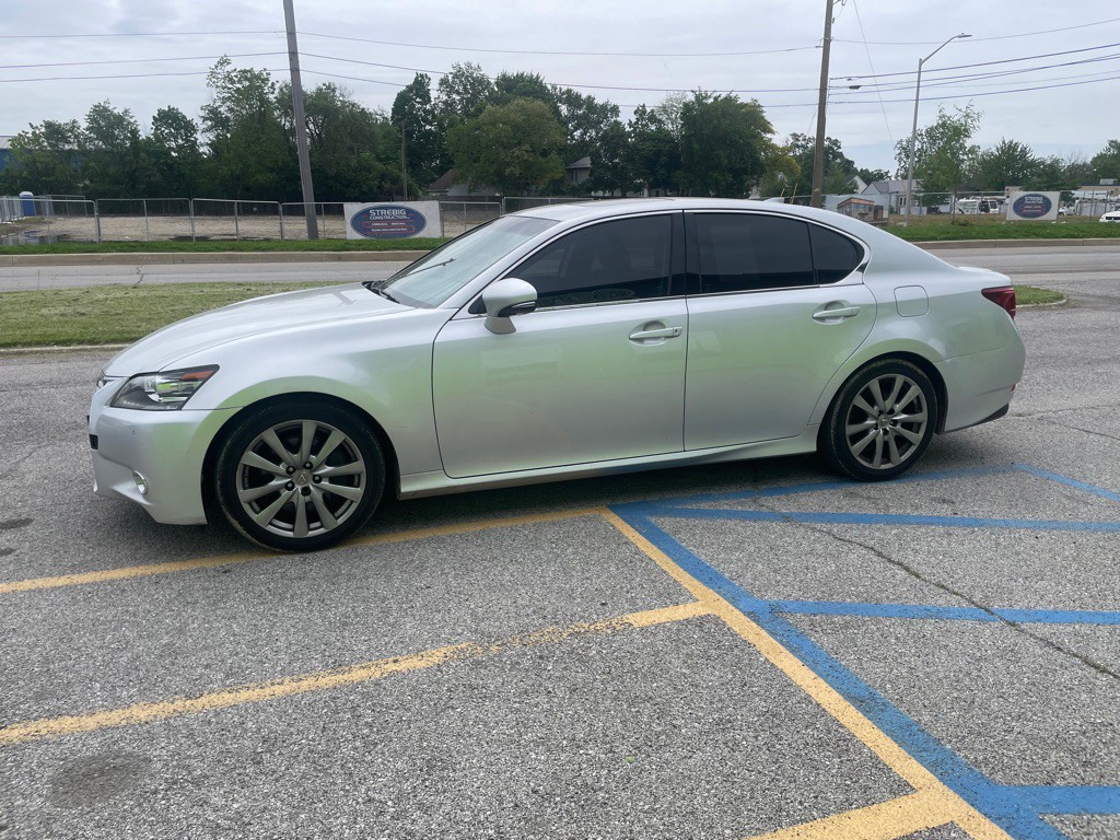 2015 Lexus GS Image 3
