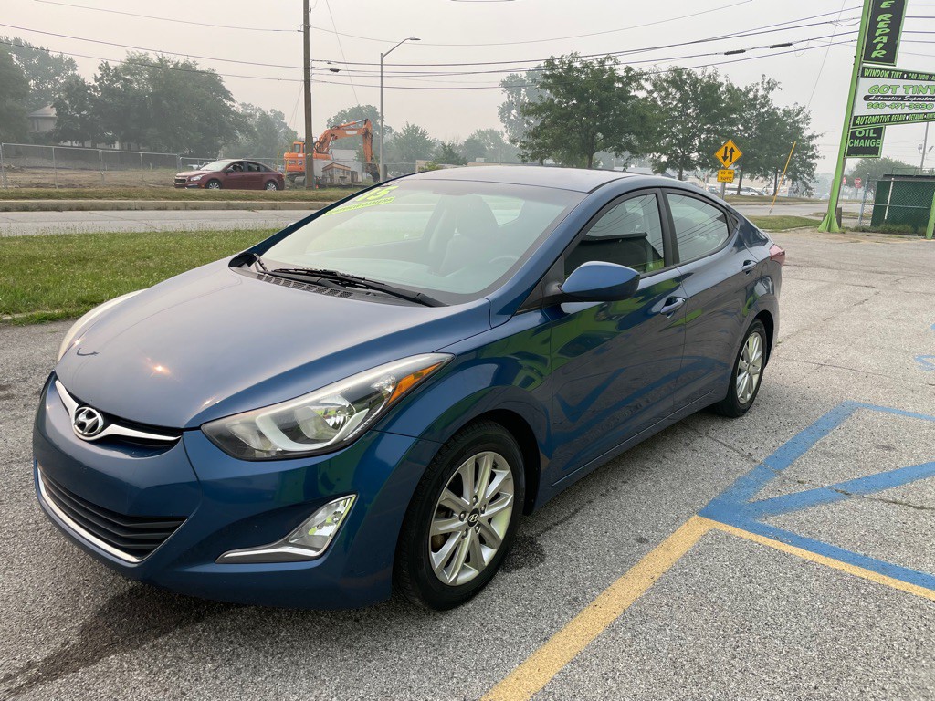 2015 Hyundai Elantra Image 4