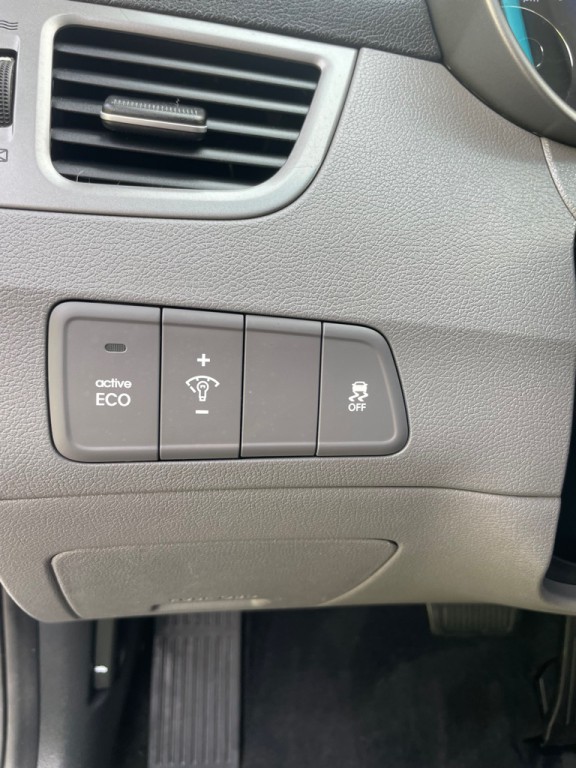 2015 Hyundai Elantra Image 12