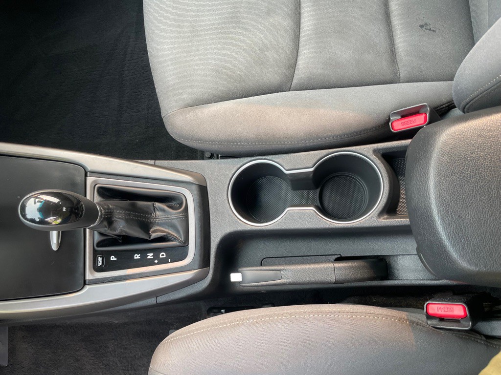 2015 Hyundai Elantra Image 17