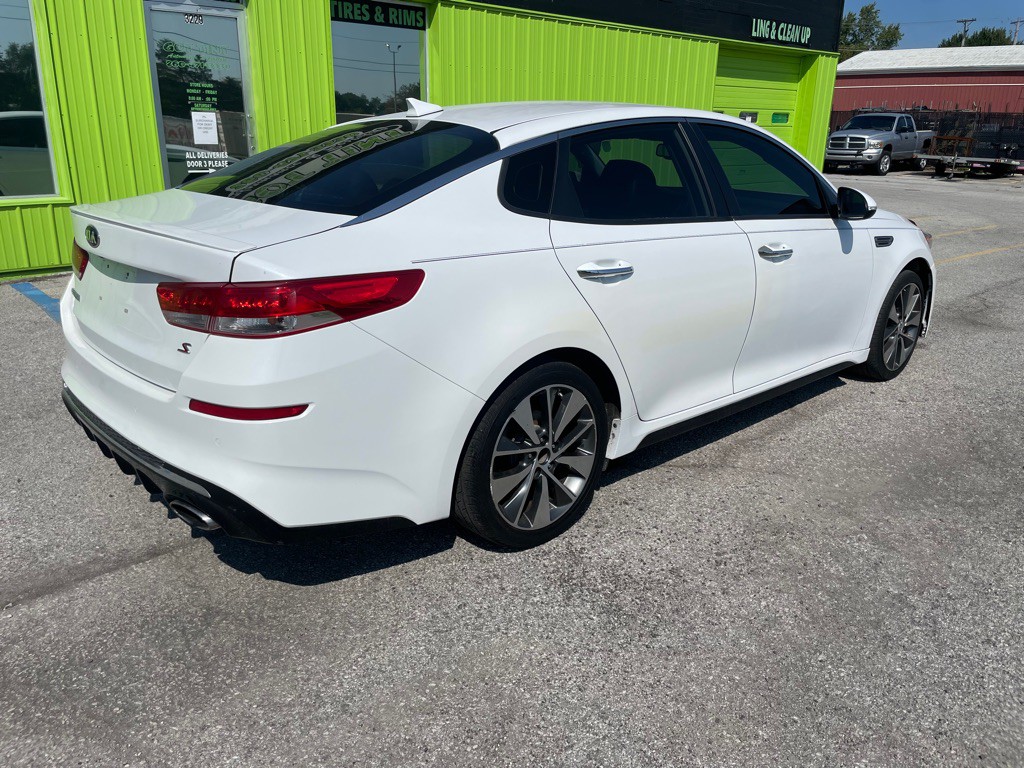 2019 Kia Optima Image 8