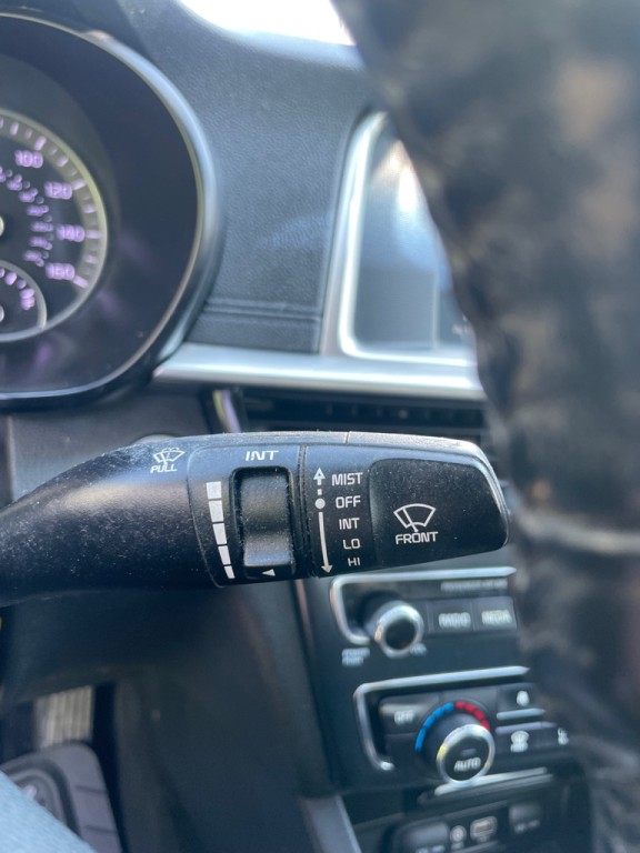 2019 Kia Optima Image 17