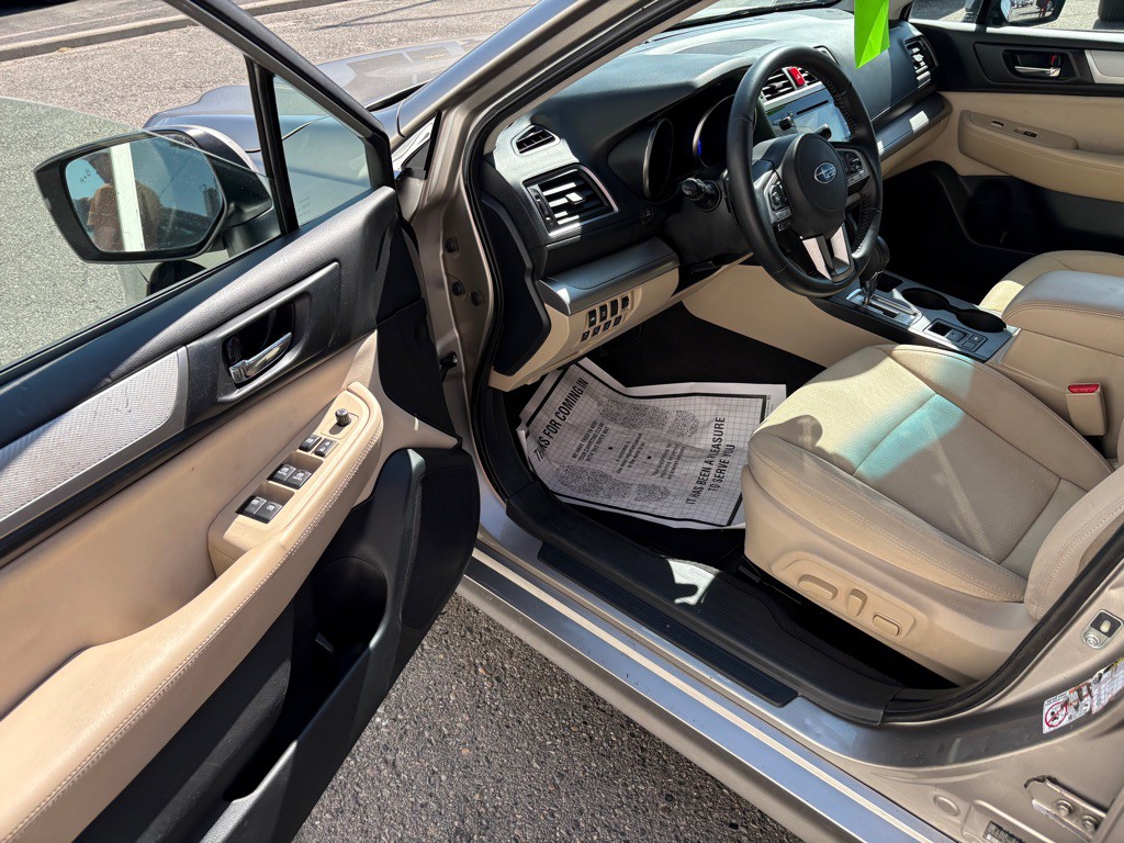 2016 Subaru Legacy Image 11