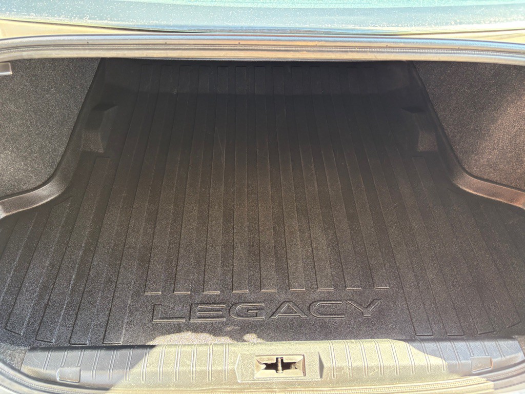 2016 Subaru Legacy Image 17