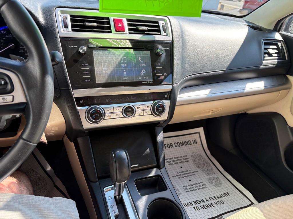 2016 Subaru Legacy Image 22