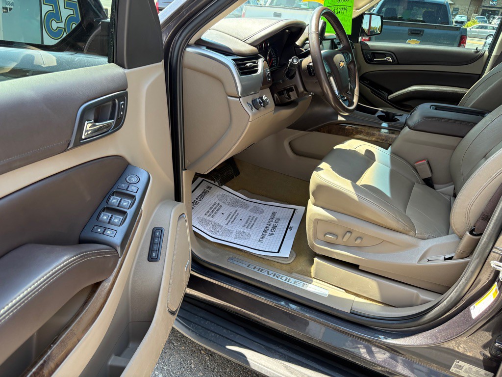 2018 Chevrolet Suburban Image 9