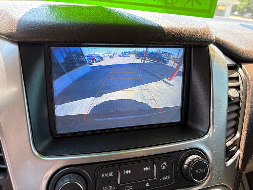 2018 Chevrolet Suburban Image 12