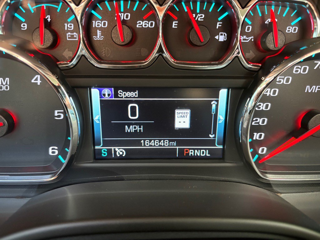 2018 Chevrolet Suburban Image 20