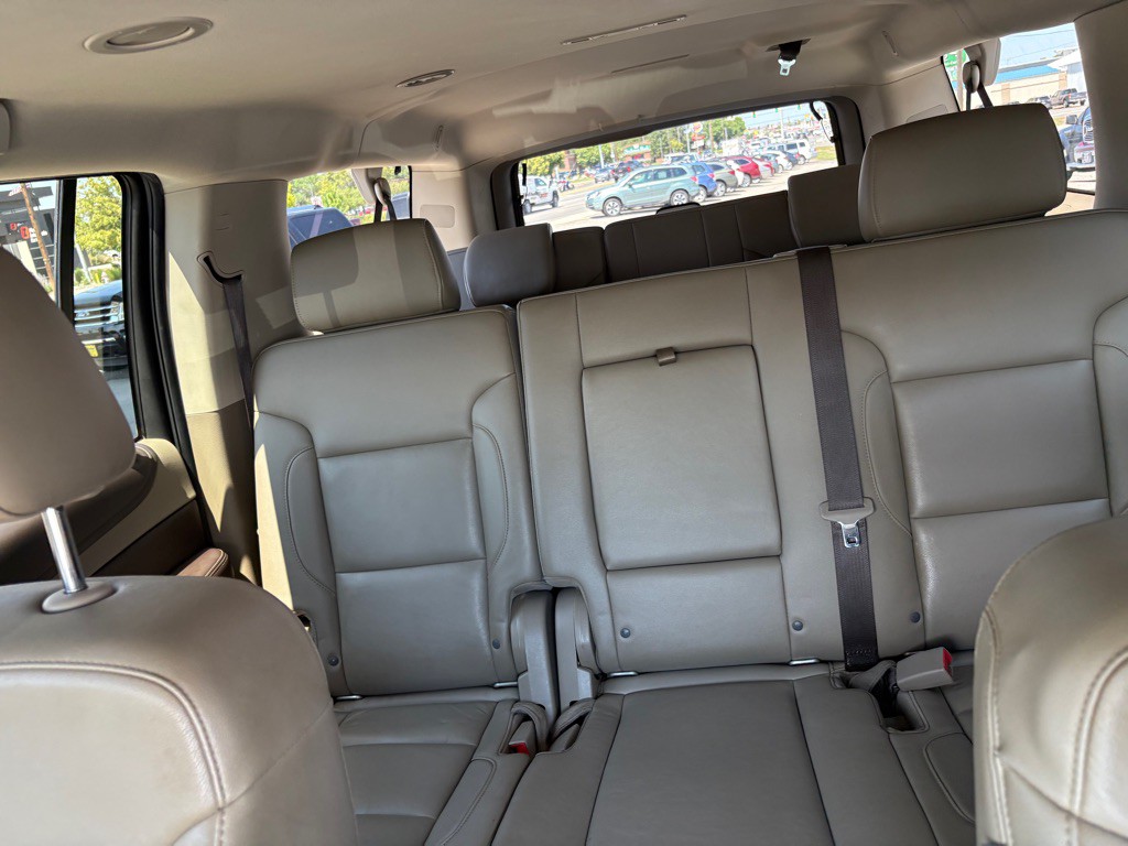 2018 Chevrolet Suburban Image 24