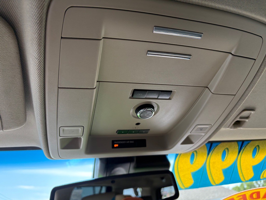 2018 Chevrolet Suburban Image 26