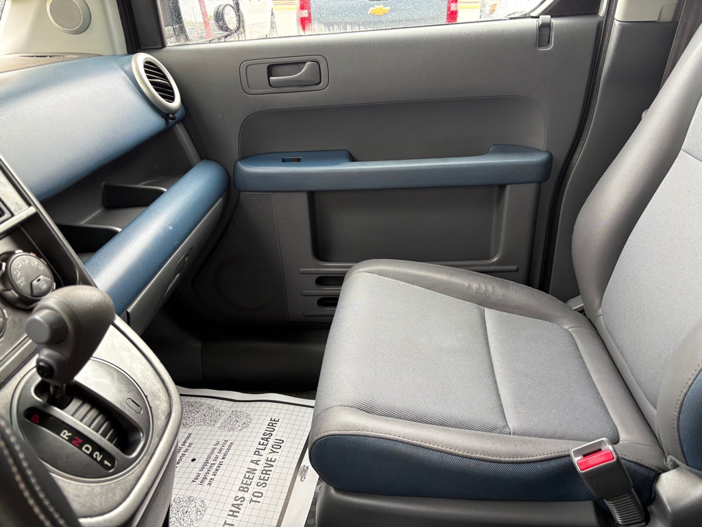 2004 Honda Element Image 19