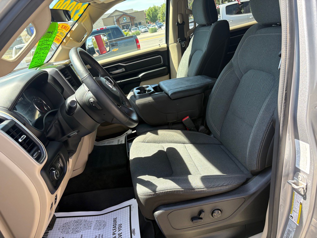 2020 RAM 1500 Image 9