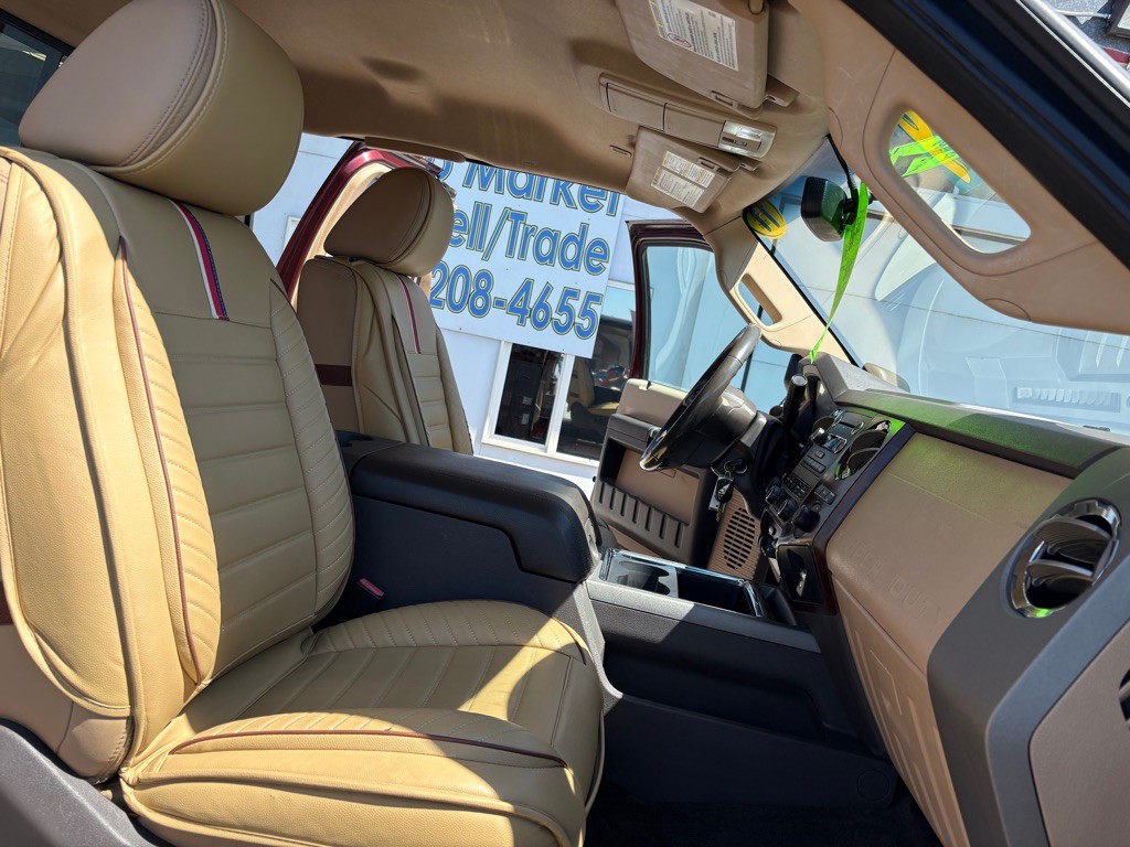2011 Ford F-250 Image 13