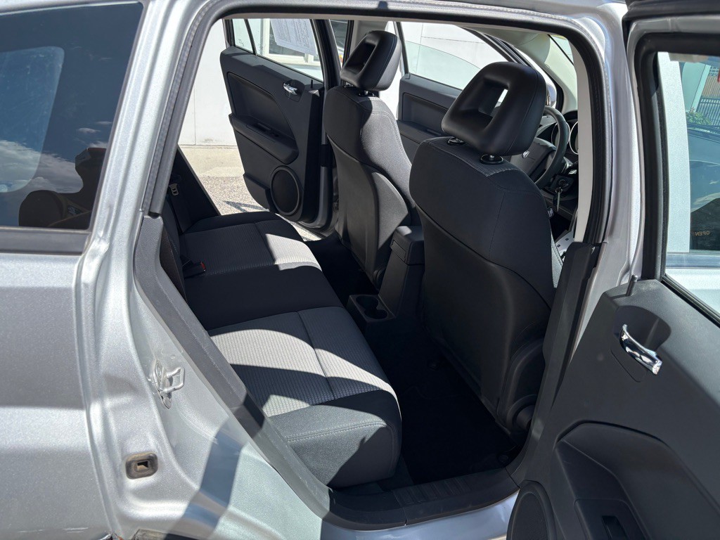 2009 Dodge Caliber Image 13