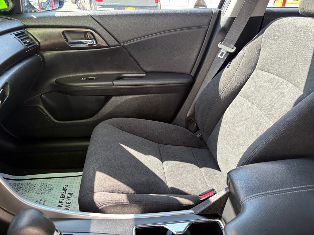 2014 Honda Accord Image 17