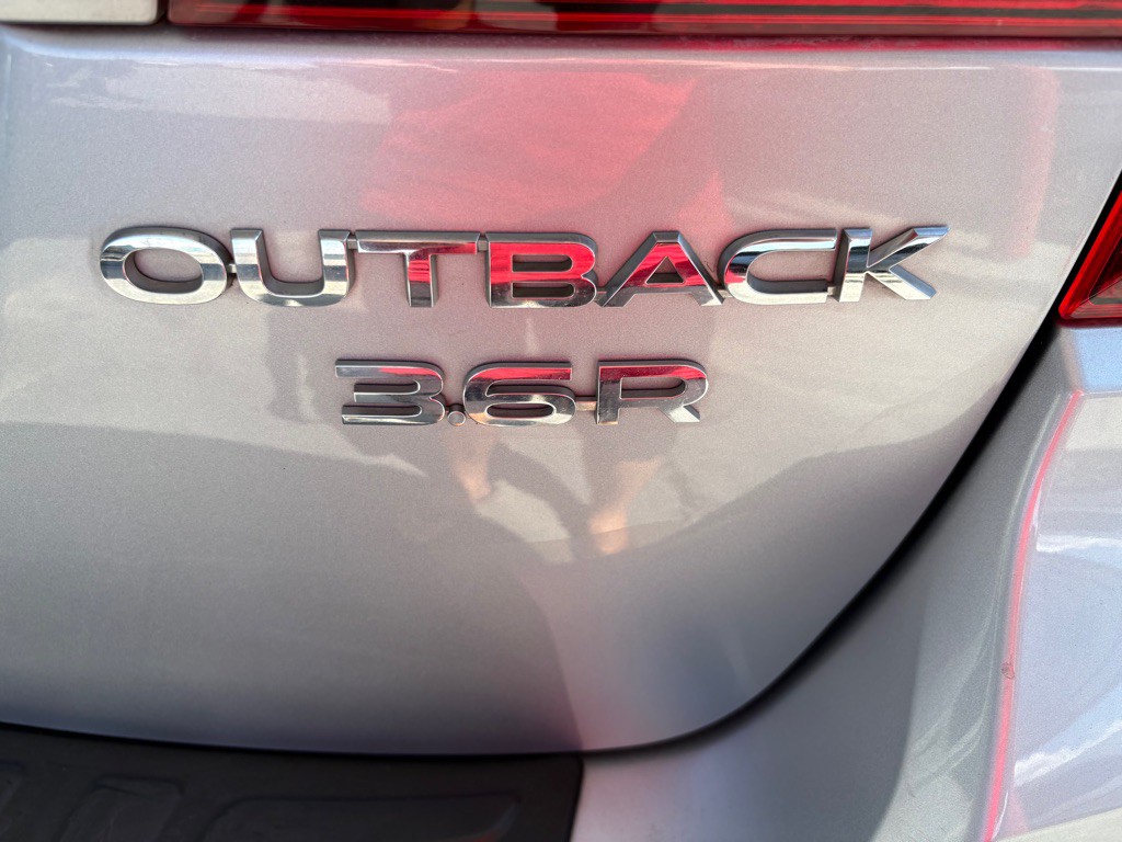 2015 Subaru Outback Image 6