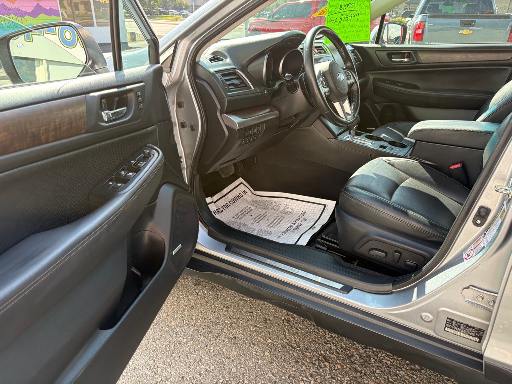 2015 Subaru Outback Image 10