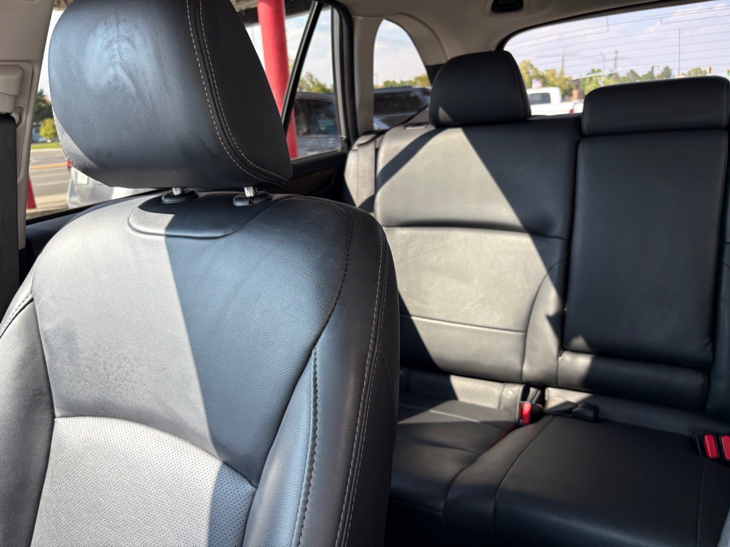 2015 Subaru Outback Image 26