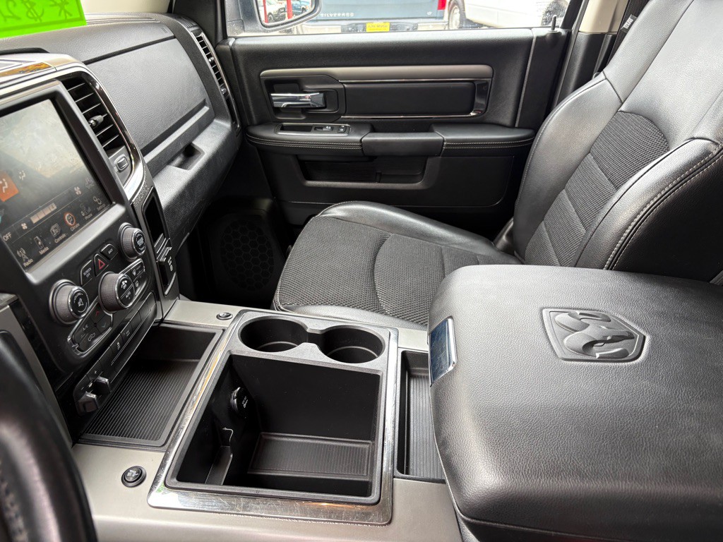 2014 RAM 1500 Image 17