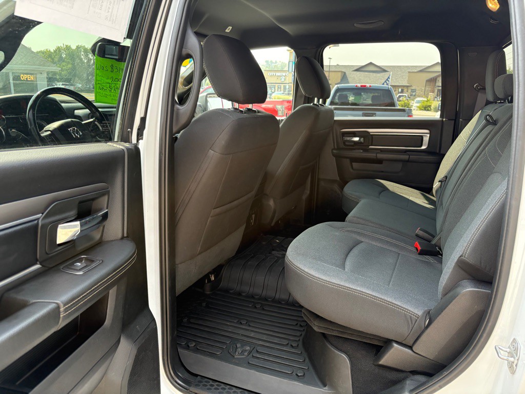 2021 RAM 1500 Image 15