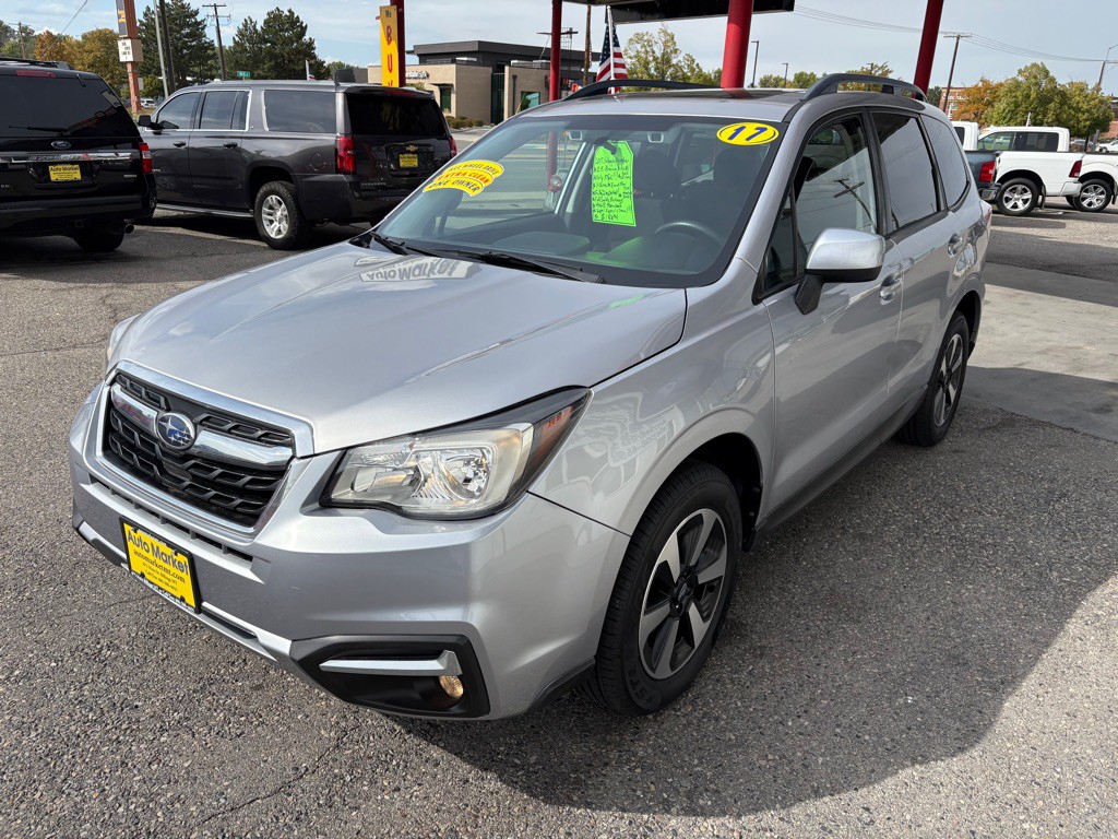 2017 Subaru Forester Image 3