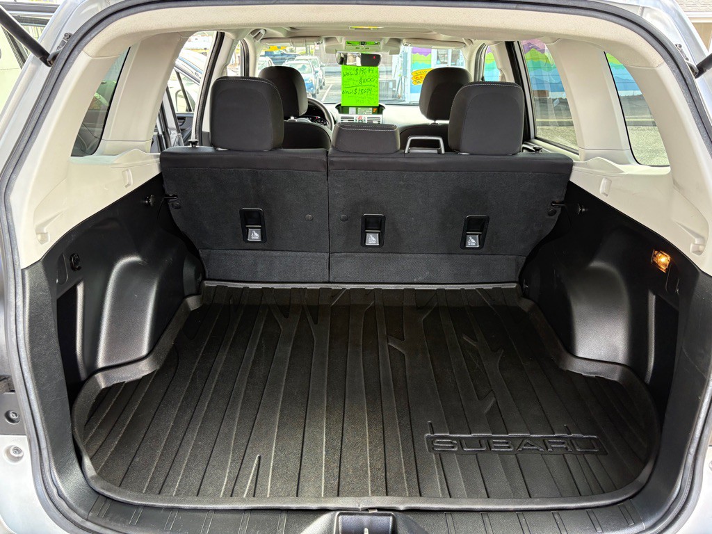 2017 Subaru Forester Image 13