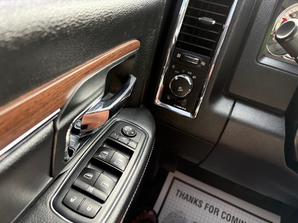 2016 RAM 1500 Image 24