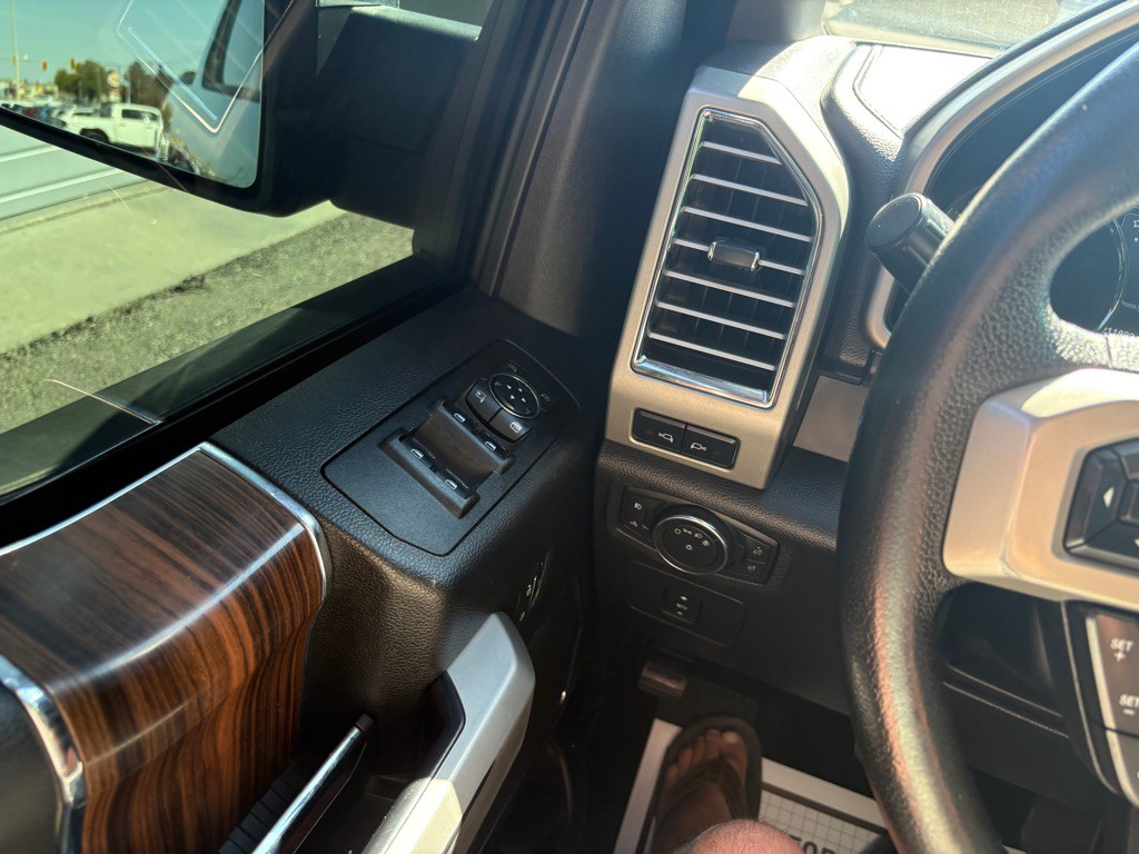 2015 Ford F-150 Image 22