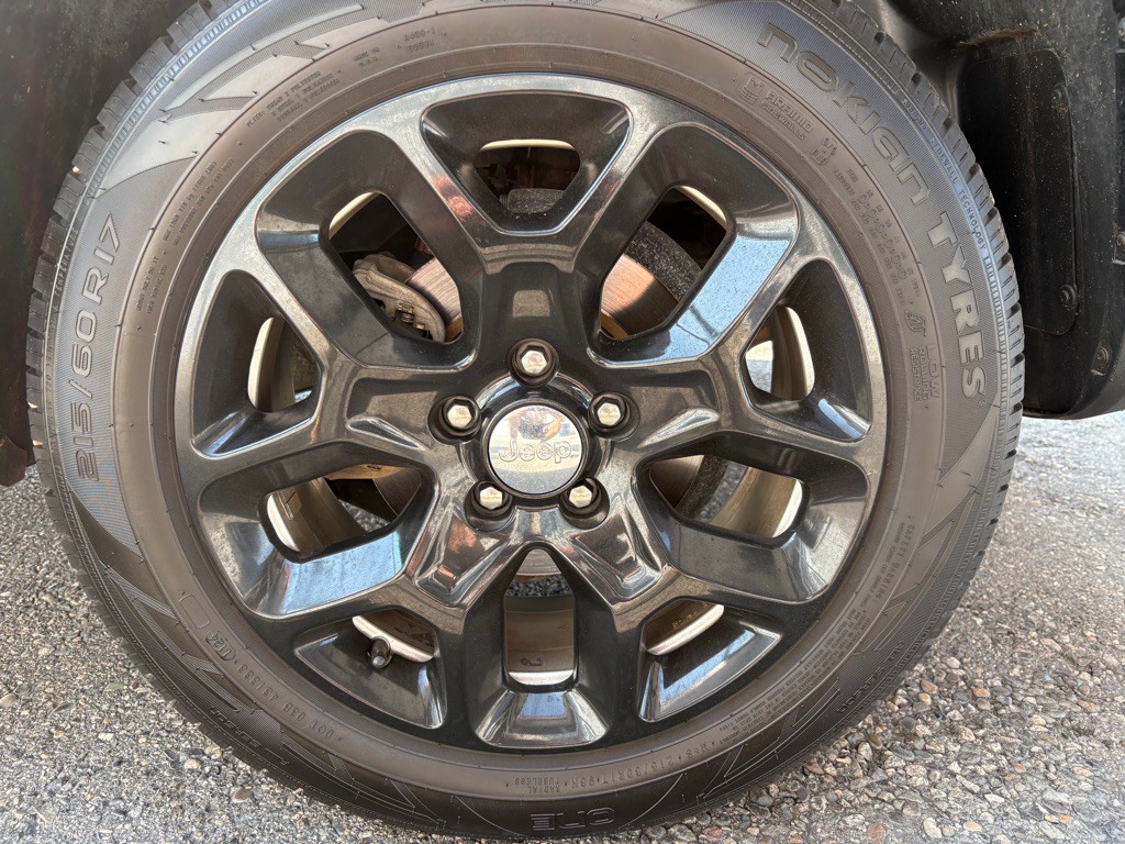 2017 Jeep Renegade Image 8