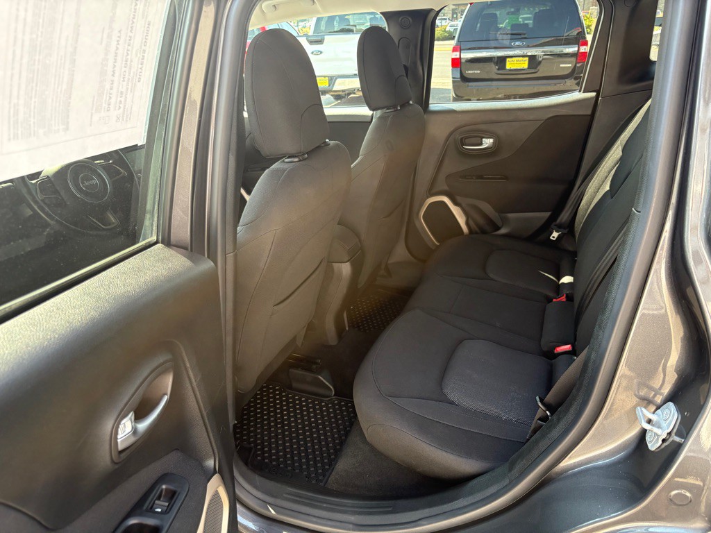 2017 Jeep Renegade Image 14