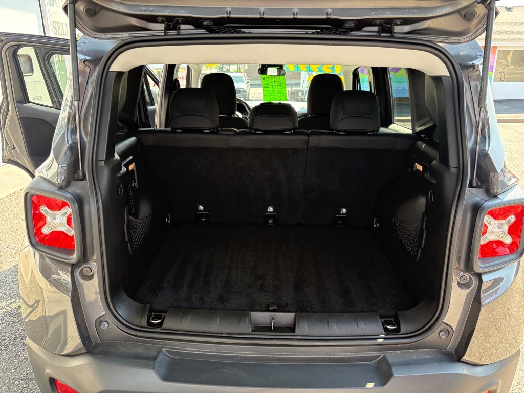 2017 Jeep Renegade Image 15